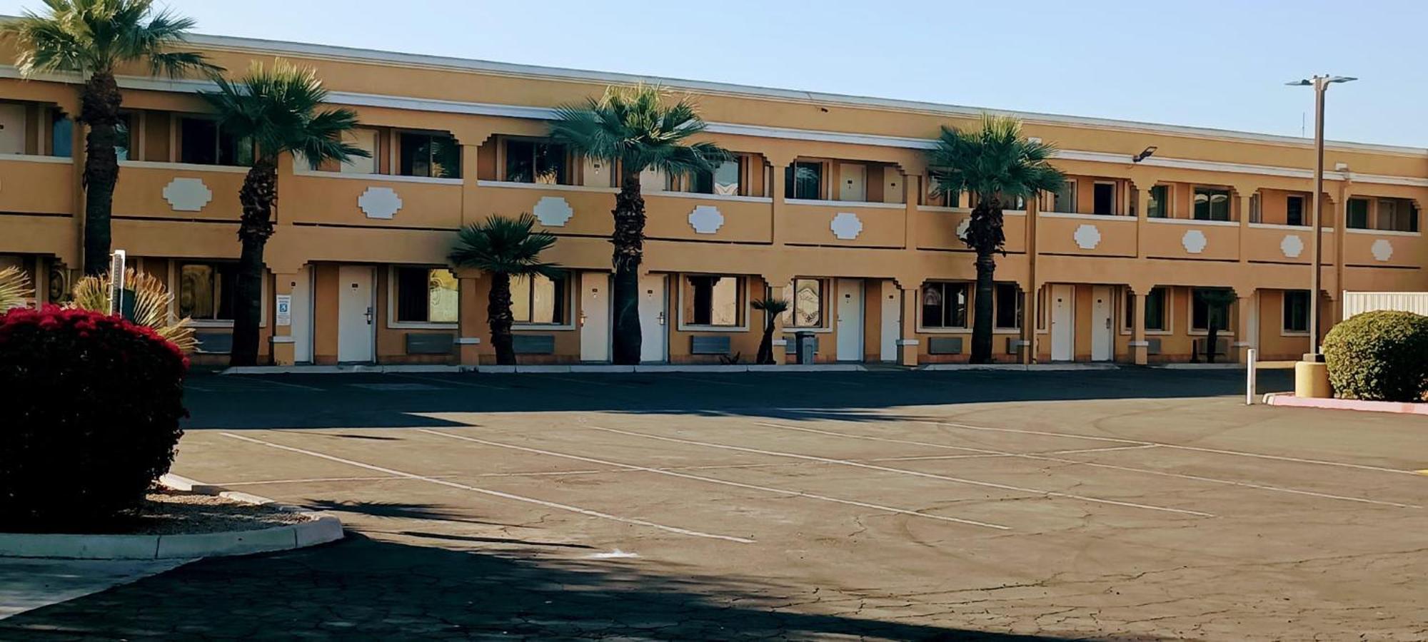 Valley Inn Phoenix Exterior photo